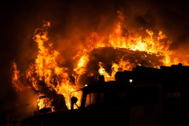 주말사이 발생한 화재사고와 대형화재사고를 막은 택배기사