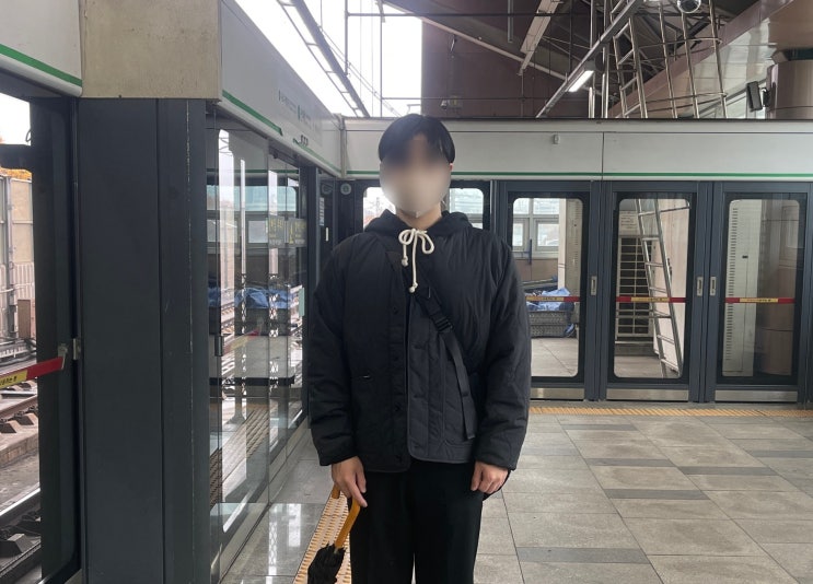 겨울철 이너로 입기도 좋은 커버낫 숏 퀼팅자켓 블랙