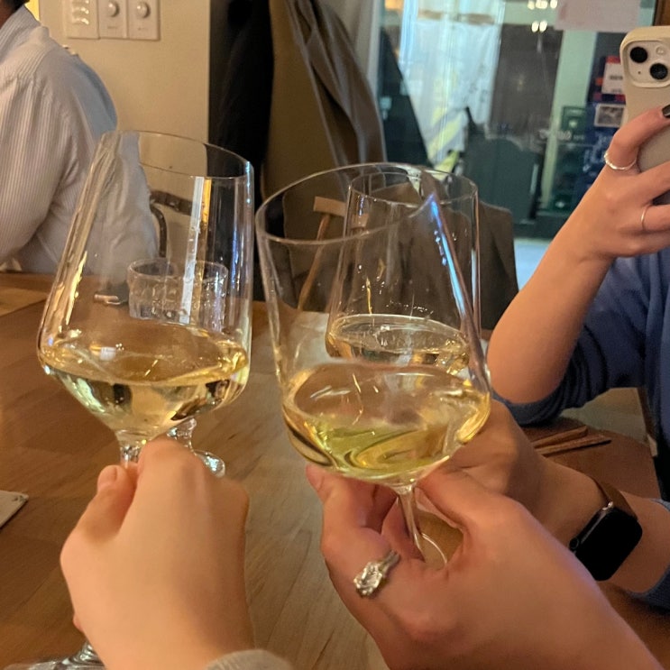  송파역 분위기 좋은 송파동와인바 Wine&jazz 오십오