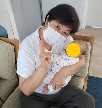 해피케어 서울 중랑구 마포구 충청도 청주 대전 천안 정부지원 산후도우미 업체 선정 예약 비용 후기 교육 (바우처 - 산모 신생아 건강관리 서비스) 산후조리원 산모교실 모유수유