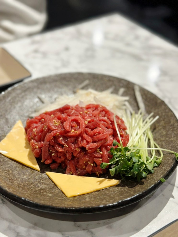  평촌 술집 육회바른연어 불육회 vs 기본육회 맛 비교