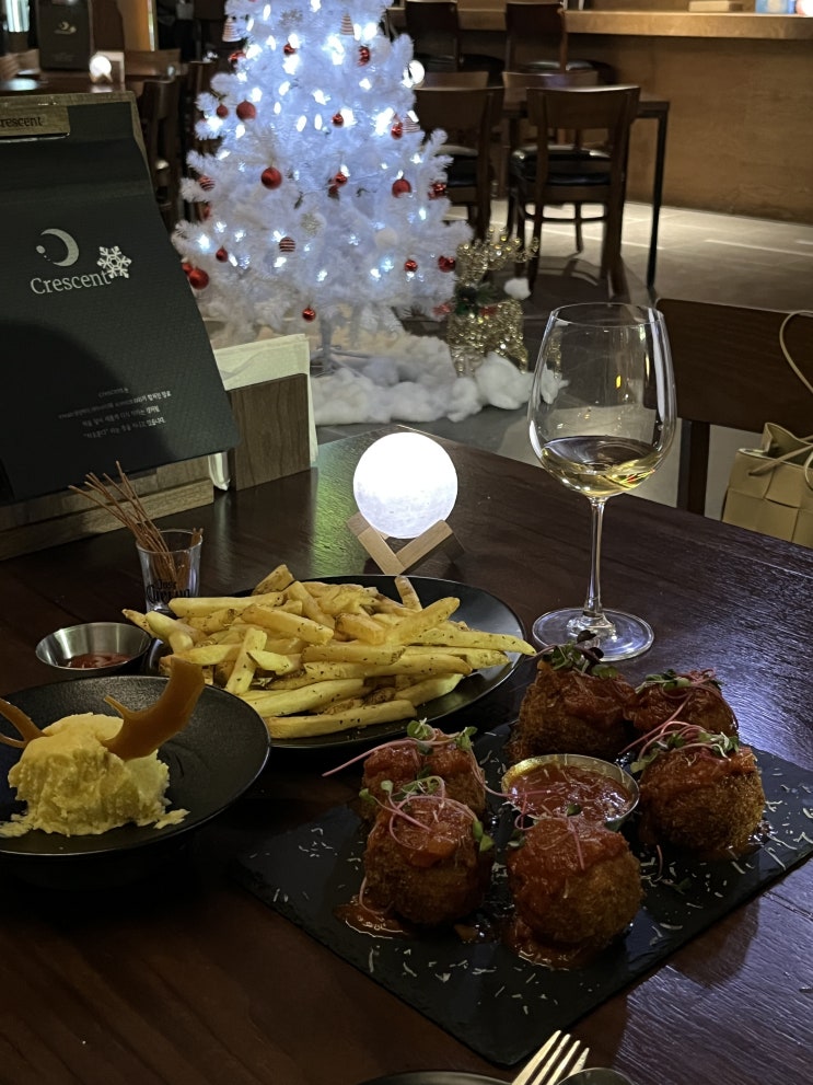  대구 교동 술집 '크레센트' :: 아란치니가 맛있었던 중앙로역 술집