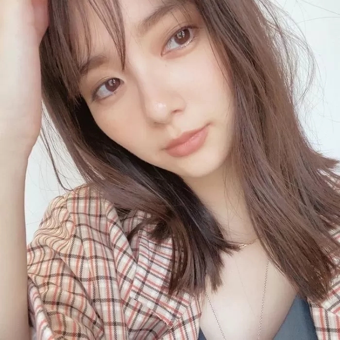 '버스 운전사와 사랑' 신카와 유아, 9살 연상 일반인과 결혼 발표 3년 만에 임신...축하할 근황 전해 '버스 운전사와 사랑' 신카와 유아, 9살 연상 일반인과 결혼 발표 3년 만에 임신...축하할 근황 전해
