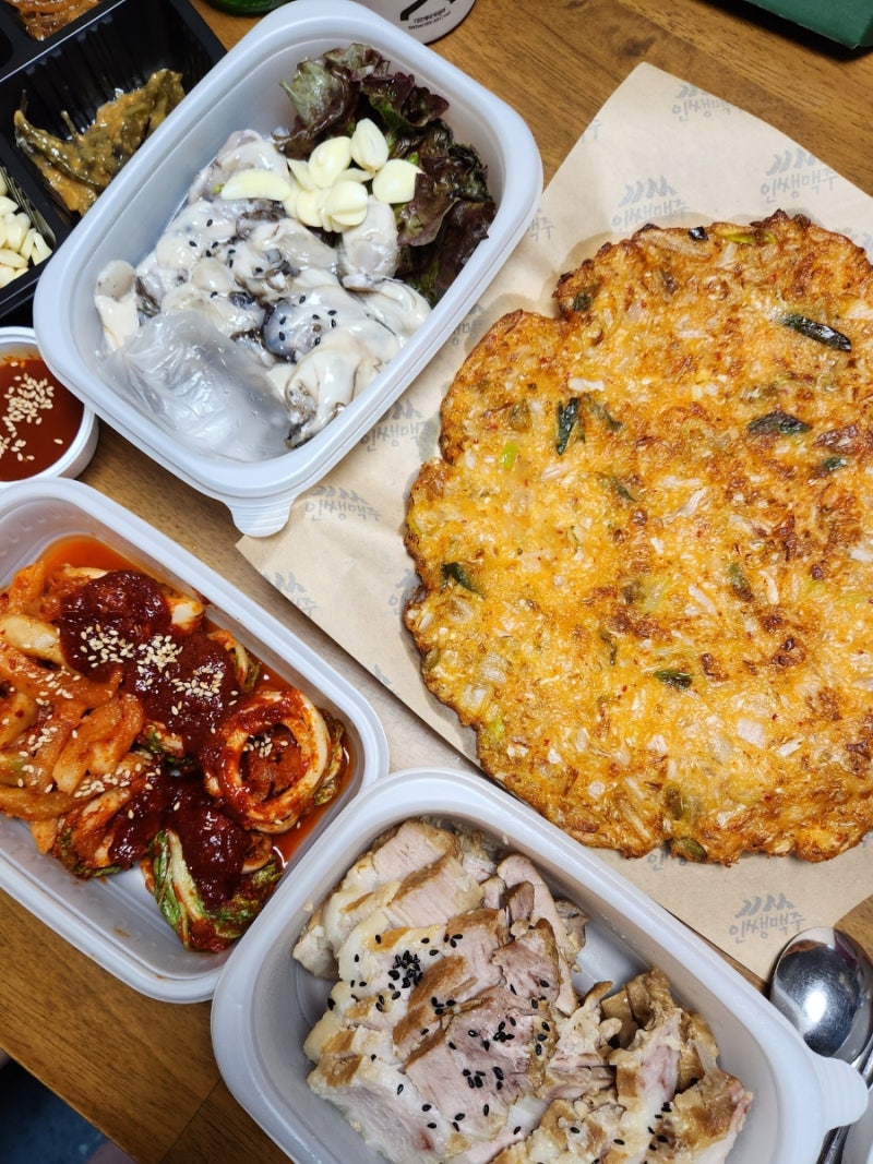 오봉집 메뉴, 오봉보쌈 대자, 계절메뉴 통영 생굴 테이크아웃 후기! 오봉집 메뉴, 오봉보쌈 대자, 계절메뉴 통영 생굴 테이크아웃 후기!