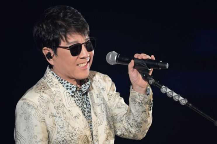 <b>가왕 조용필</b> 콘서트 선글라스 그리고 신곡 찰나까지... 