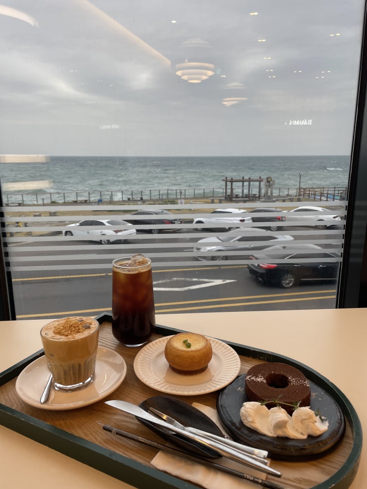  제주 공항 카페 , 제주도 오션뷰 카페 : 바움하우스 , 바움쿠헨 디저트 맛집 , 제주 북쪽 디저트 카페