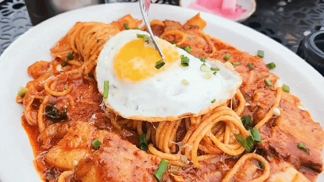  경주 황리단길 맛집 '미쁜식탁' 김치삼겹파스타가 맛있는 퓨전양식집