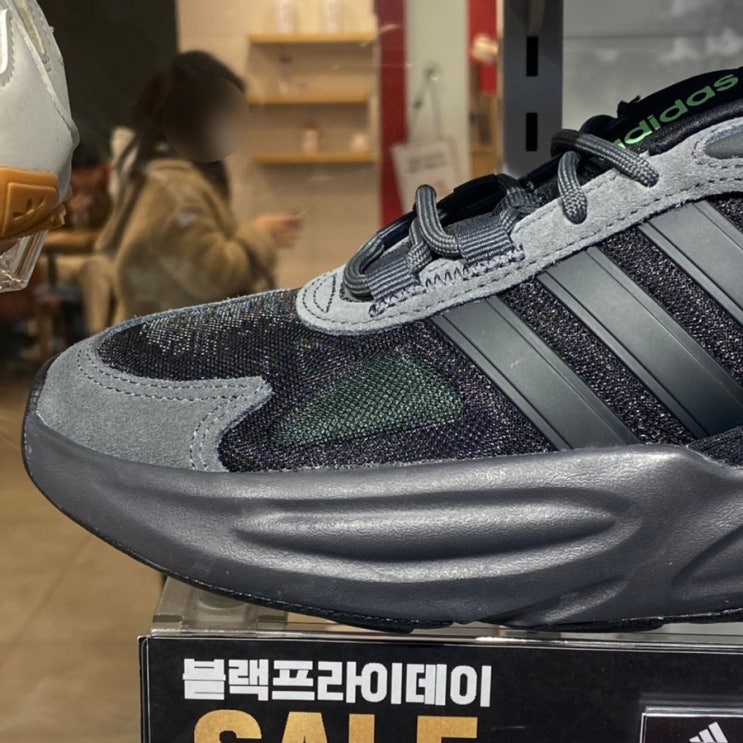  아디다스 오젤 클라우드폼 GX6766 폭신함 보단 견고함