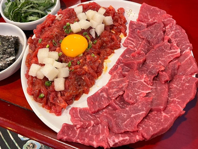 평택 평택역 육회 [육값어치]에서 육반뭉반, 소고기라면 그리고 서비스 뇌물까지 ㅋ.ㅋ : 네이버 블로그