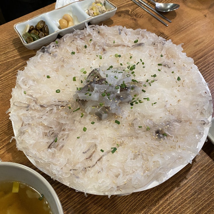 울산 맛집 - 입에서 살살녹는 실오징어 맛집 해운대하얀집오징어 울산삼산점