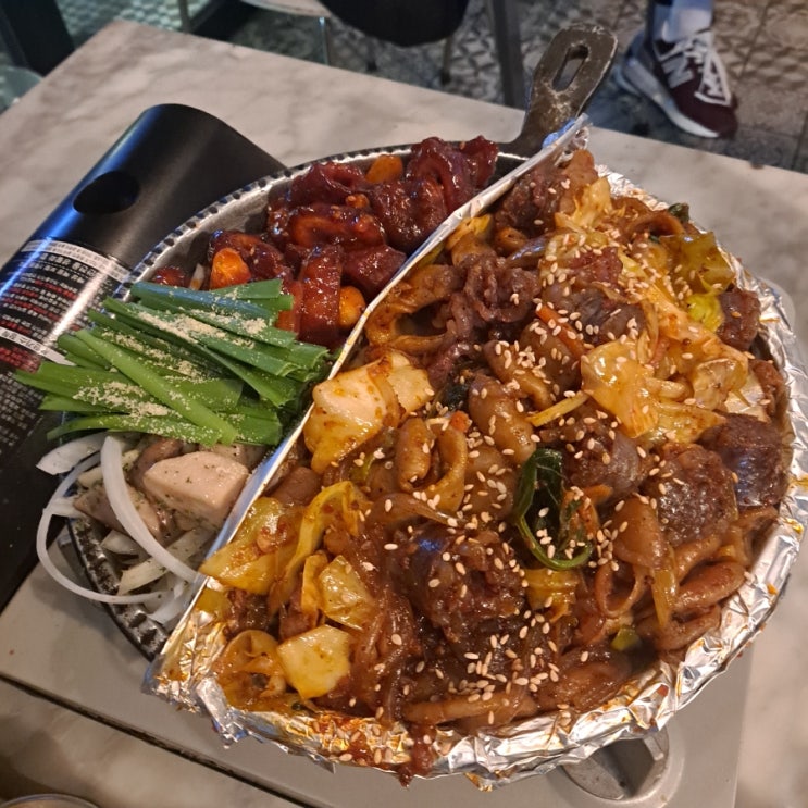 [강남/논현] 논현역 야채곱창 맛집, "만득이곱창" (feat.폭탄계란찜)