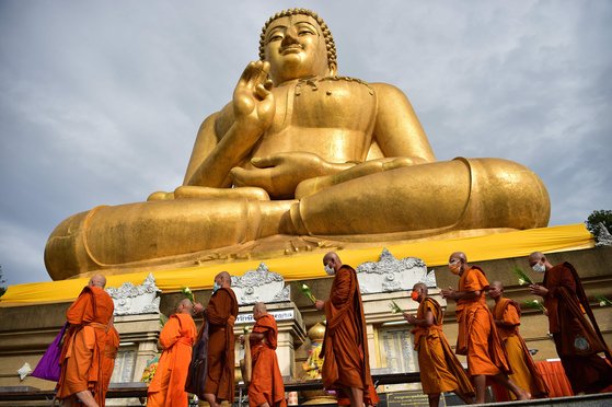 태국 불교 사원, 승려 전원 필로폰 양성 반응.. 동남아 마약 문제 심각하다