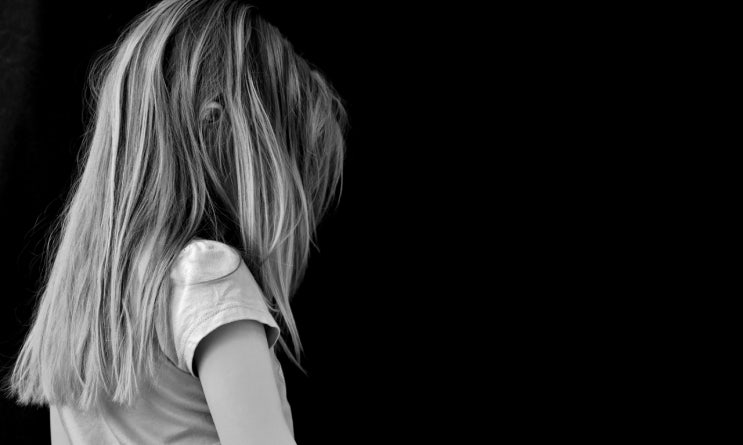 레이저 수술 후 보험금 청구…보험사 '면책조항' 주장 레이저 수술 후 보험금 청구…보험사 '면책조항' 주장