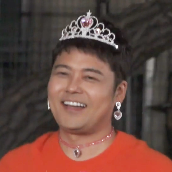 박세리 <b>전현무</b> 46번째 생일... 대잔치 <b>팜유</b>쇼 왕관 귀걸이... 