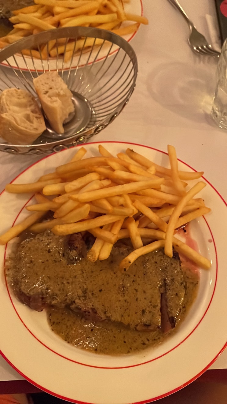  [싱가포르여행] 싱가폴에서 느끼는 파리감성비스트로  L'Entrecôte The Steak & Fries Bistro