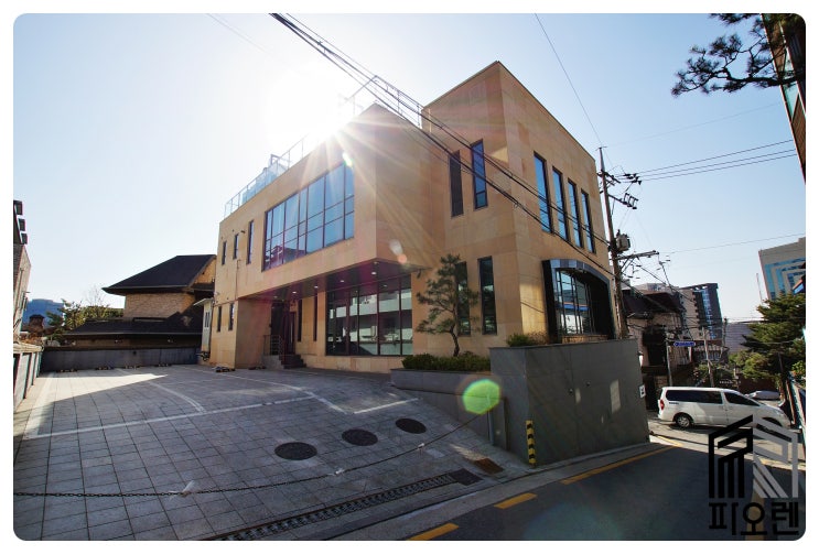  신논현, 강남역 주차 10대 예쁜사옥 - 연면적 290평, 사옥내 인테리어 A급, 바닥난방+에어컨완비, 옥외정원 뷰 Good !