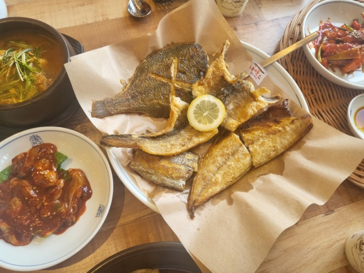  성사골테마거리맛집 민쿡앞바당 제철생선구이정식 한상차림