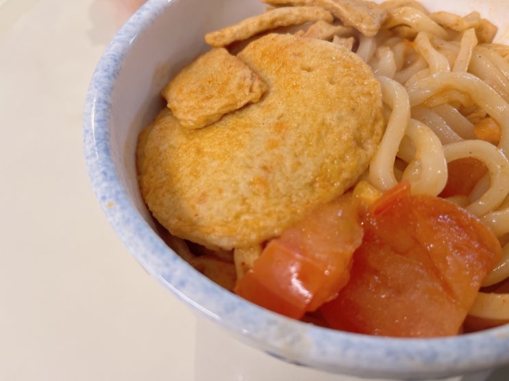  얼큰한 국물에 푸짐한 어묵 푸딩팩토리, 얼큰어묵우동,전골,우동,냉동밀키트