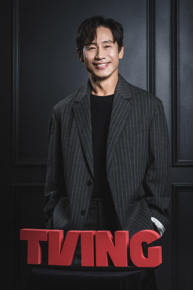 신하균 배우가 <욘더>를 연기하며 느낀 죽음에 대하여 신하균 배우가 <욘더>를 연기하며 느낀 죽음에 대하여