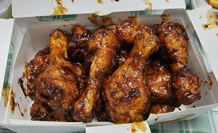  교촌치킨 블랙 시크릿과 교촌 칠리 포테이토