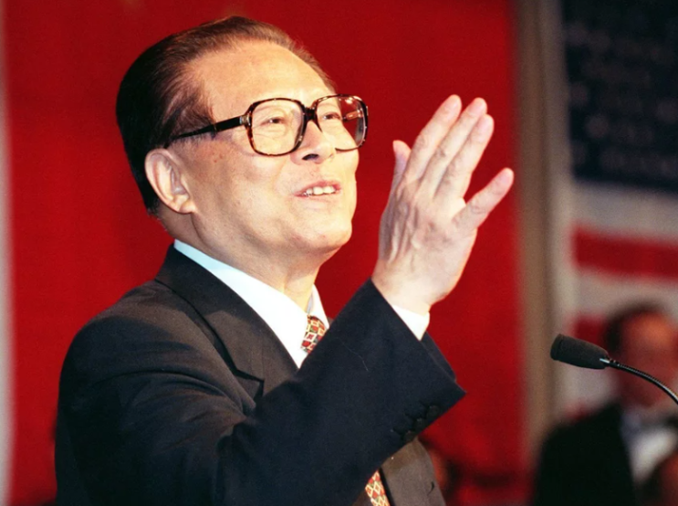 중국의 전 지도자이자 영향력 있는 개혁가인 장쩌민이 96세의 나이로 사망했습니다.