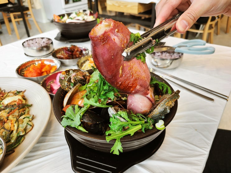  중동 술집 통영해물뚝배기 전복뚝배기 시원한 국물 좋아요