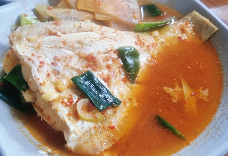  밀양시골밥상 - 울산 중구 태화동 백반기행 맛집 (생가자미찌개 & 생대구탕)