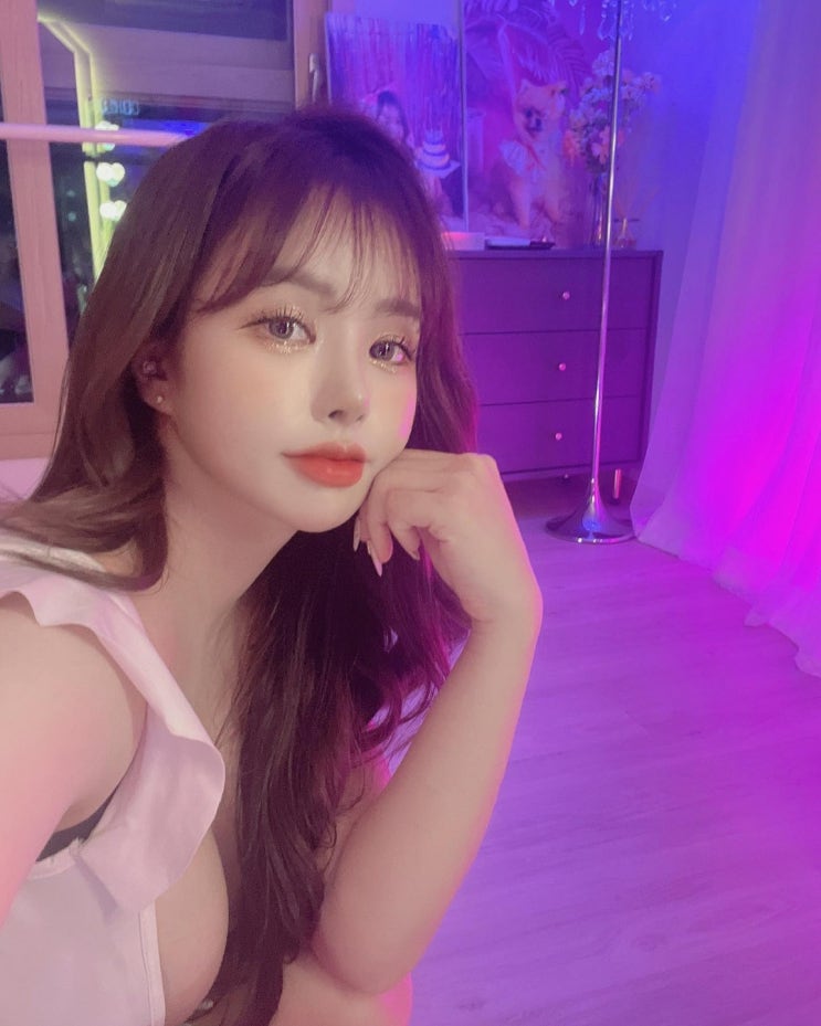 '미스 맥심 우승' BJ 바비앙, 베이글 넘은 크림빵녀 대세 조준 "다양한 콘텐츠로 뵙고 싶어" '미스 맥심 우승' BJ 바비앙, 베이글 넘은 크림빵녀 대세 조준 "다양한 콘텐츠로 뵙고 싶어"
