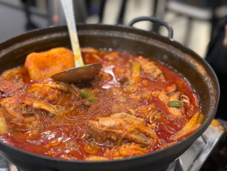  발산맛집 트랜디한 발산닭도리탕 전문점 청계 양념이 그냥 예술