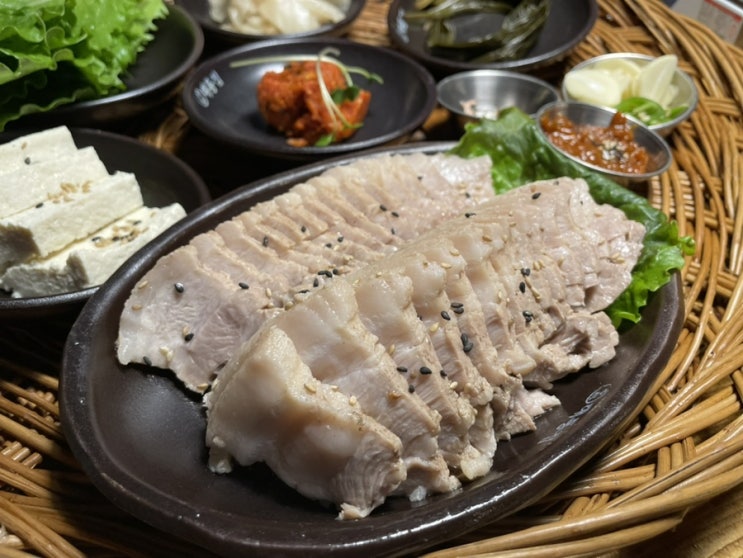  [대동집-포항영일대점] 보쌈과 막걸리 한 잔! 안주 맛집-포항 영일대 술집