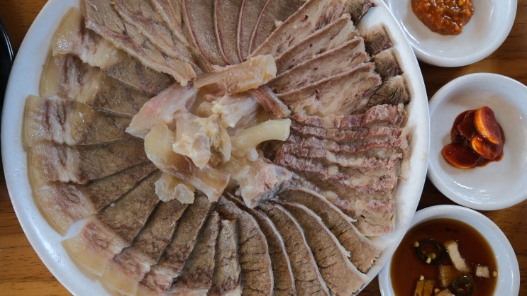  [충북 괴산 설렁탕] 수육이 맛있는 이평한옥설렁탕