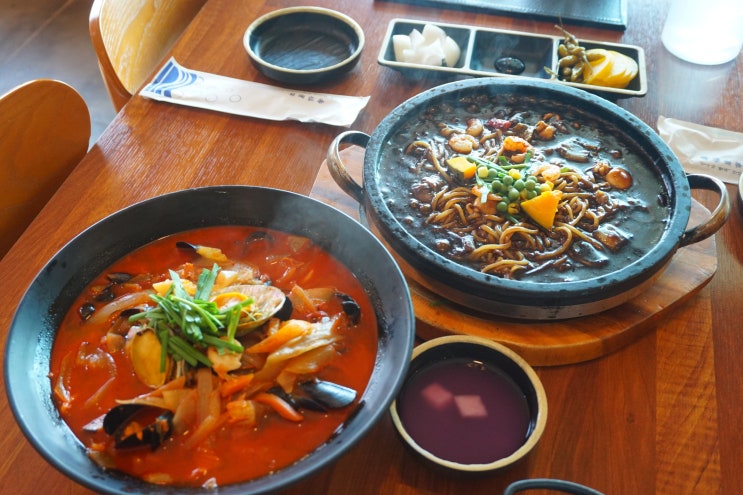  함안 맛집 색달랐던 돌짜장과 푸짐한 한우국밥
