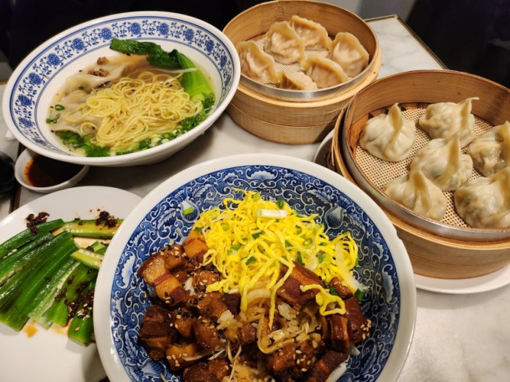  삼창교자 압구정 /가로수길 맛집  우니교자 가성비 블루리본 맛집