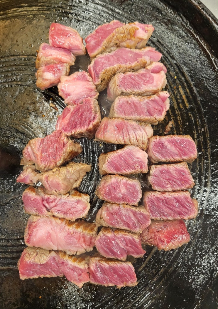 목구멍 두 번째 방문(feat. 숙성이고 나발이고 좋은 고기가 맛있습니다, 아주동 본점, 갈비본살, 미박삼겹살, 특목살, 너구리 라면, 미나리) 목구멍 두 번째 방문(feat. 숙성이고 나발이고 좋은 고기가 맛있습니다, 아주동 본점, 갈비본살, 미박삼겹살, 특목살, 너구리 라면, 미나리)