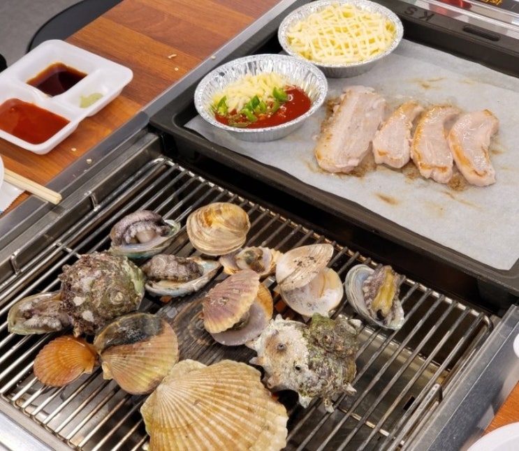 호매실조개구이 신선도 최강이였던 청춘무한리필조개구이 호매실조개구이 신선도 최강이였던 청춘무한리필조개구이