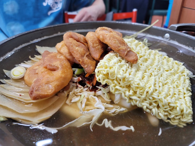  신당동떡볶이 마복림할머니 막내아들네 2인기본 + 야끼만두, 순대 추가