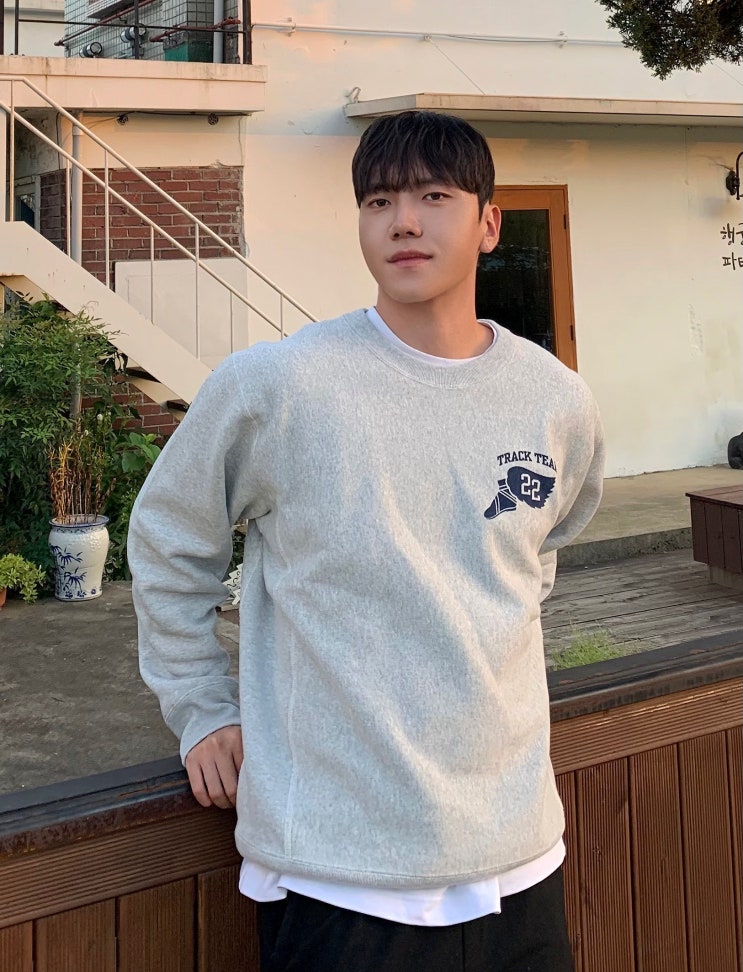  디스이즈네버댓 thisisneverthat 챔피온 콜라보 남성 맨투맨 추천!