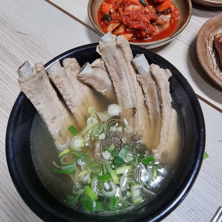 돌아온 바쿠테(Bak Kut Teh) 돌아온 바쿠테(Bak Kut Teh)