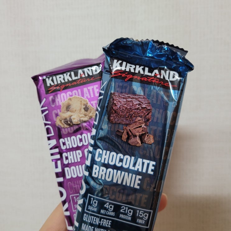  커클랜드 프로틴바 쿠키도우 맛 초코 브라우니맛