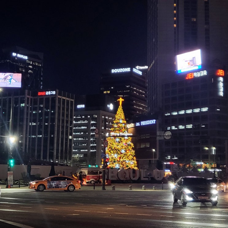  문화가 있는날 뽕뽑기 덕수궁 석조전 음악회 / 국립현대미술관 문신전 / 먹부림 / 올빼미 영화관람 / 한국사능력시험 / 김상욱교수 강의