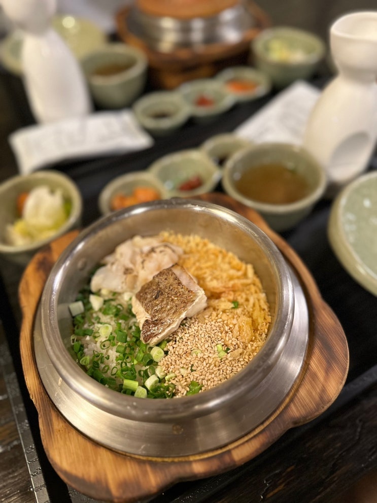  혼밥도 가능! 따끈하게 배를 채워 줄 대구 솥밥 맛집 솔솥 동성로점