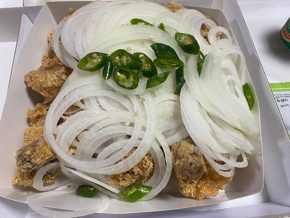 네네치킨 예산점 사진 6