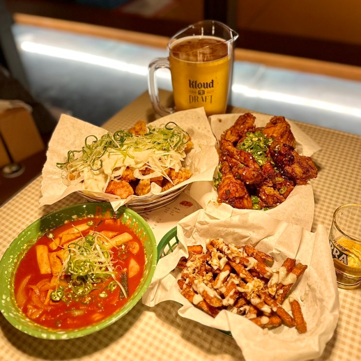  [신당역 술집] 발라닭 - 넓어서 신당동 연말모임장소로 딱인 신상 치킨집!
