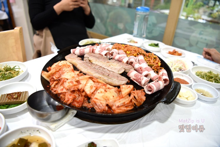  전주 송천동 맛집 솥뚜껑 삼겹살 & 청해붉은대게무한리필