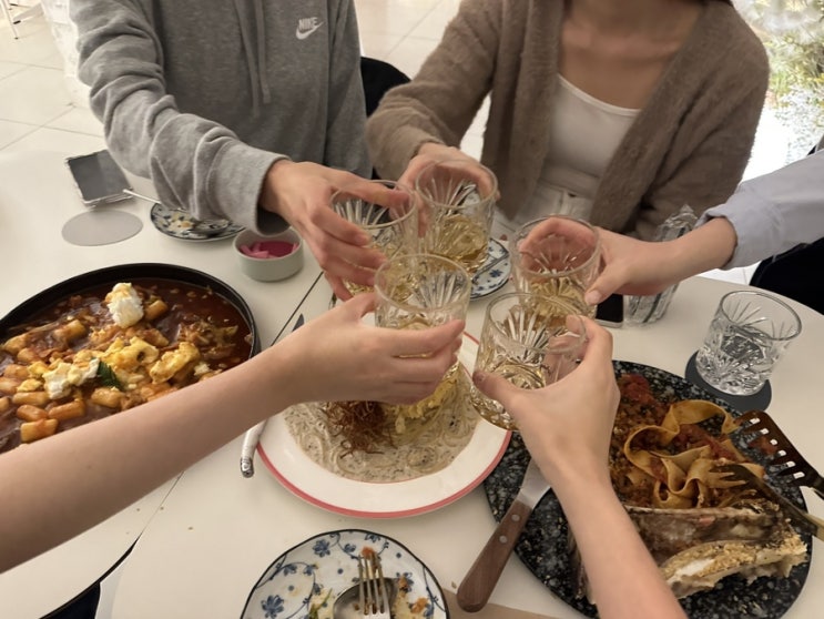  12월 첫째주 주간일기 (서울카페쇼, 웬즈데이, 육대천왕, 월드컵, 연말파티, 쇼핑)