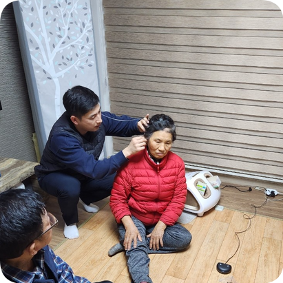  거동이 불편한 어르신을 위한 찾아가는 보청기 출장   :: 서울, 경기 노인 보청기