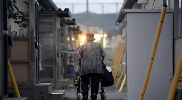 내년 요양시설 예산 대폭 '삭감'··· 민간 책임 늘고 정부는 '뒷전'