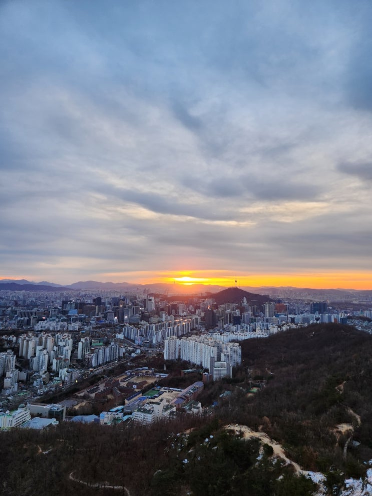  서울 서대문구 안산 일출 쉬운코스 새해 일출 준비
