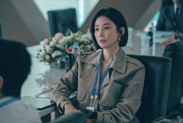 '대행사' 이보영, 강렬한 아우라 가득한 광고사 여성 임원으로 변신...'재벌집' 송중기 흥행 이을까? '대행사' 이보영, 강렬한 아우라 가득한 광고사 여성 임원으로 변신...'재벌집' 송중기 흥행 이을까?
