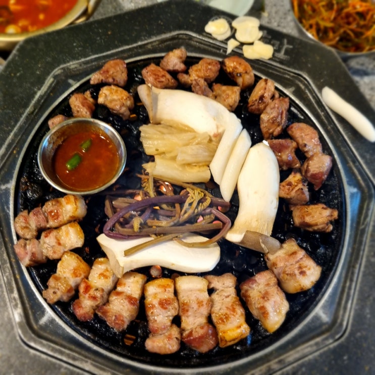  송천동 고기집 흑돼지맛집 제줏간 송천에코시티점 (친절,분위기,맛)